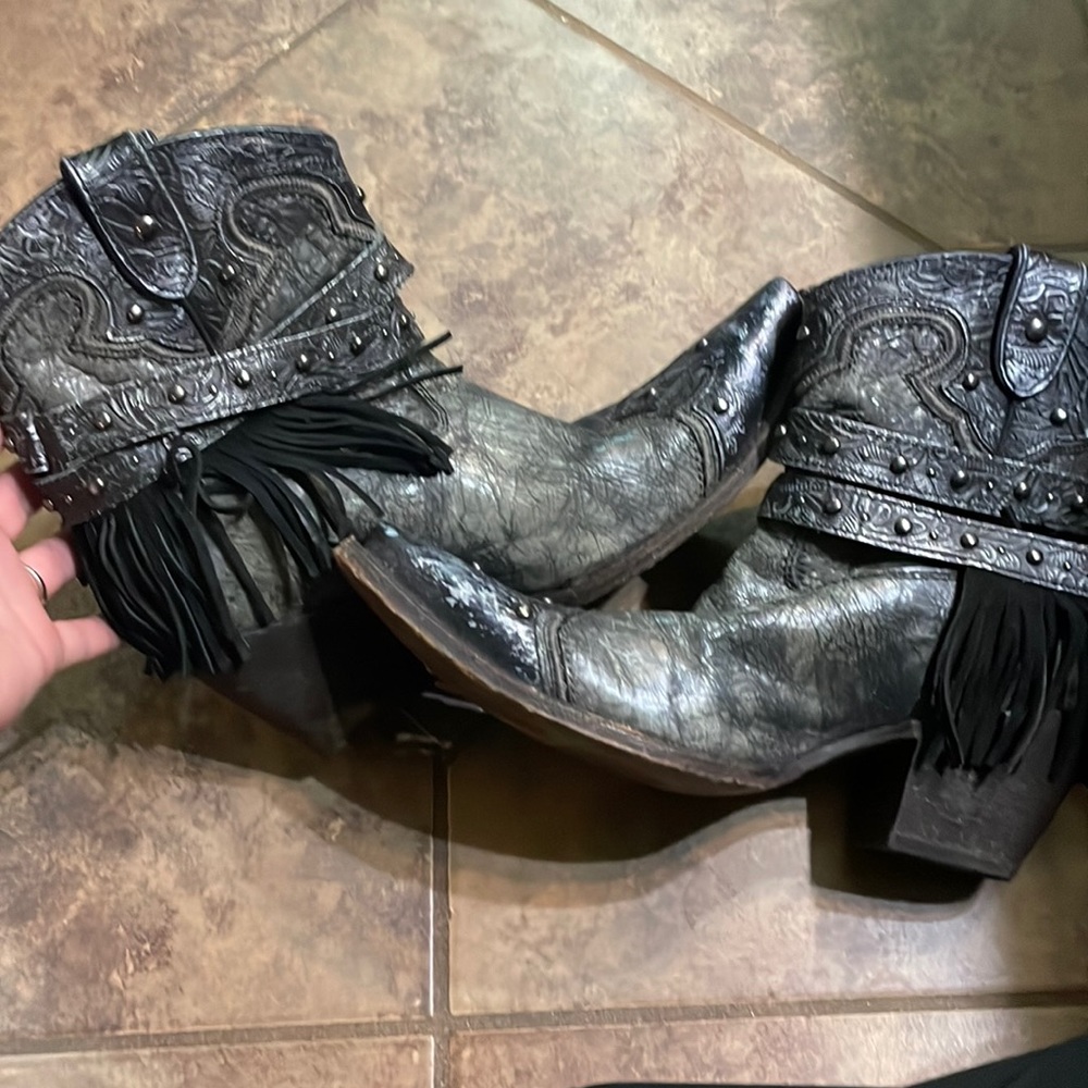 Corral boots
